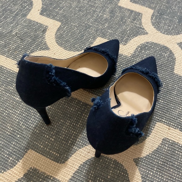 Jessica Simpson Pumps - Picture 2 of 3